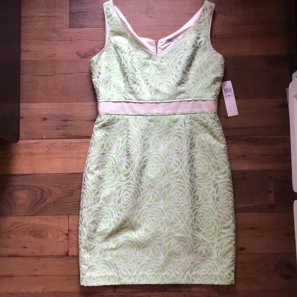 Maggy London green sleeveless sheath dress